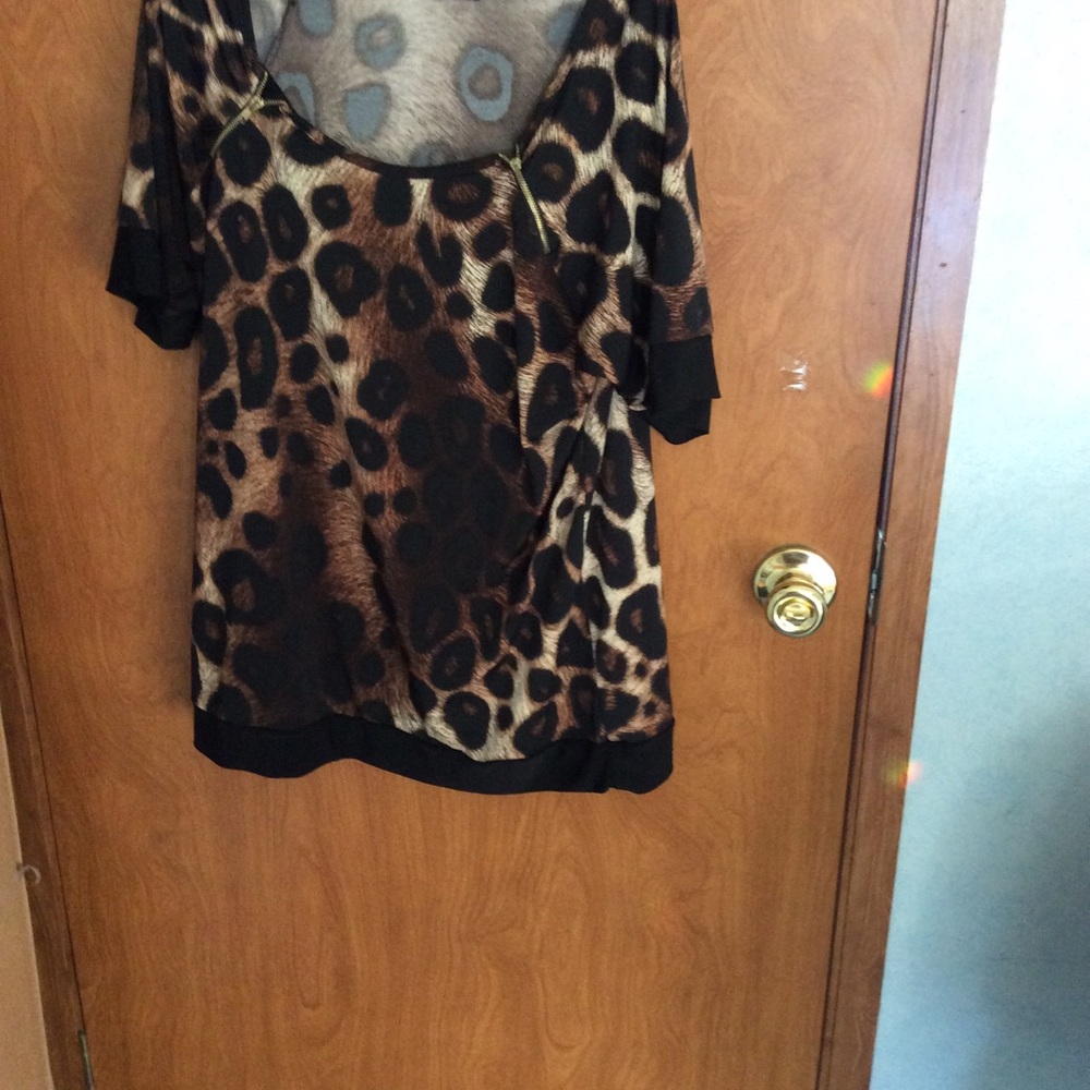 Women’s  Susan Lawrence top